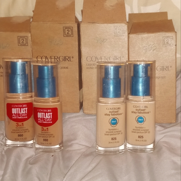 Covergirl makeup - Picture 1 of 4